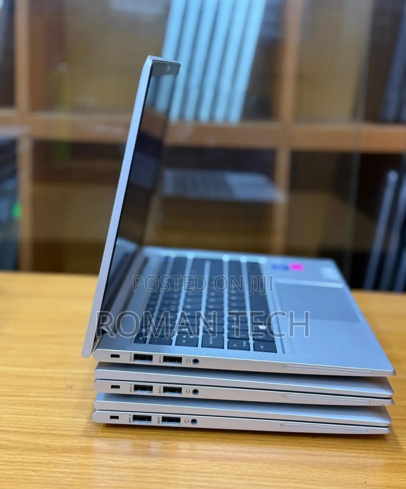 New Laptop HP EliteBook 830 G8 16GB Intel Core i7 SSD 512GB