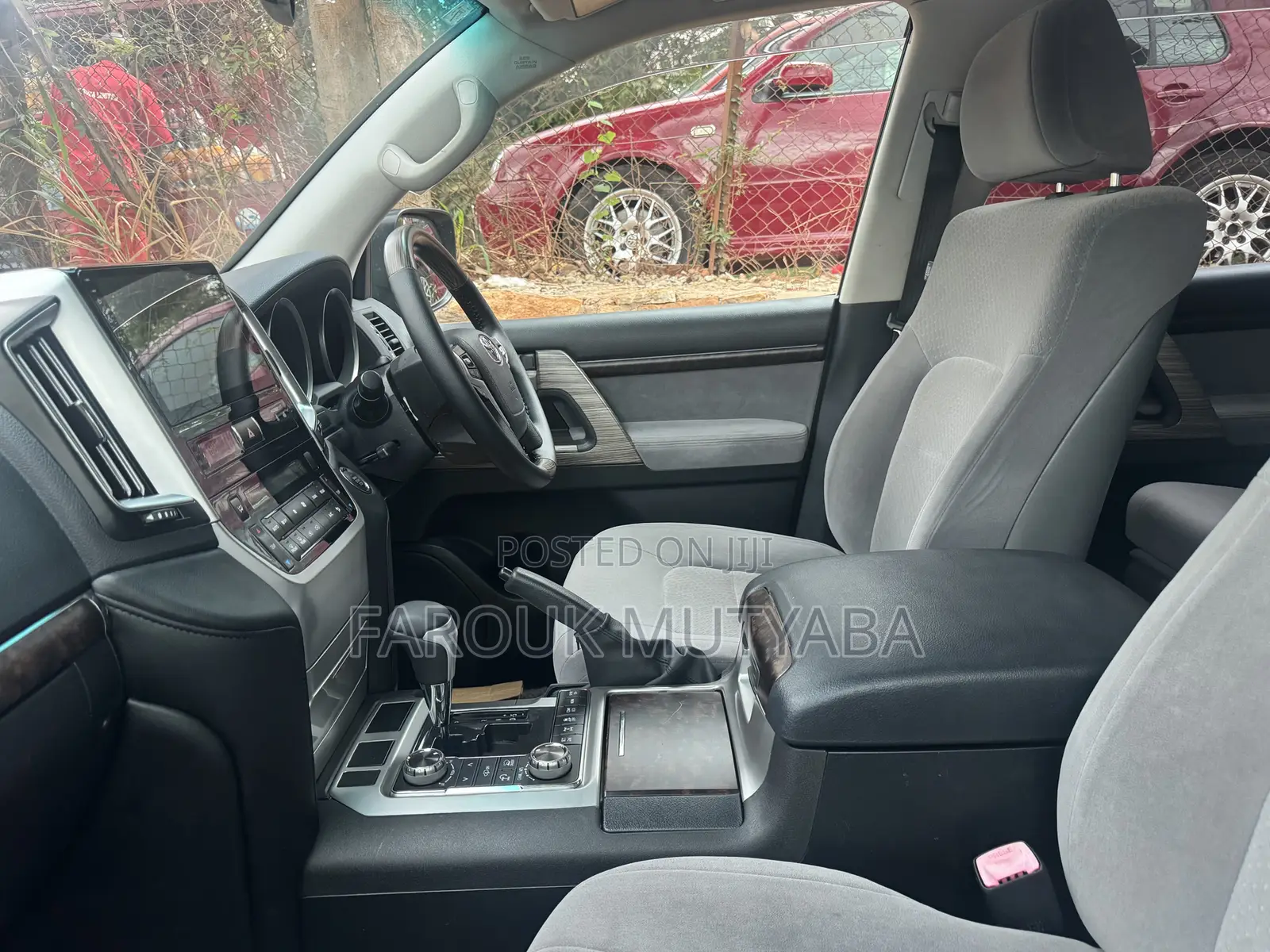 Toyota Land Cruiser 4.0 V6 DLX 2015 Black