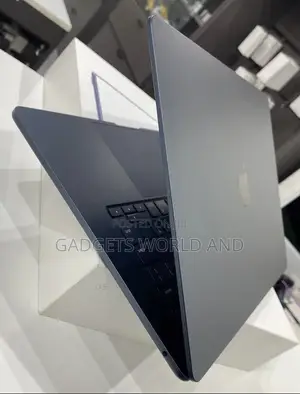 New Laptop Apple MacBook Air 2025 M4 16GB Apple M4 SSD 512GB
