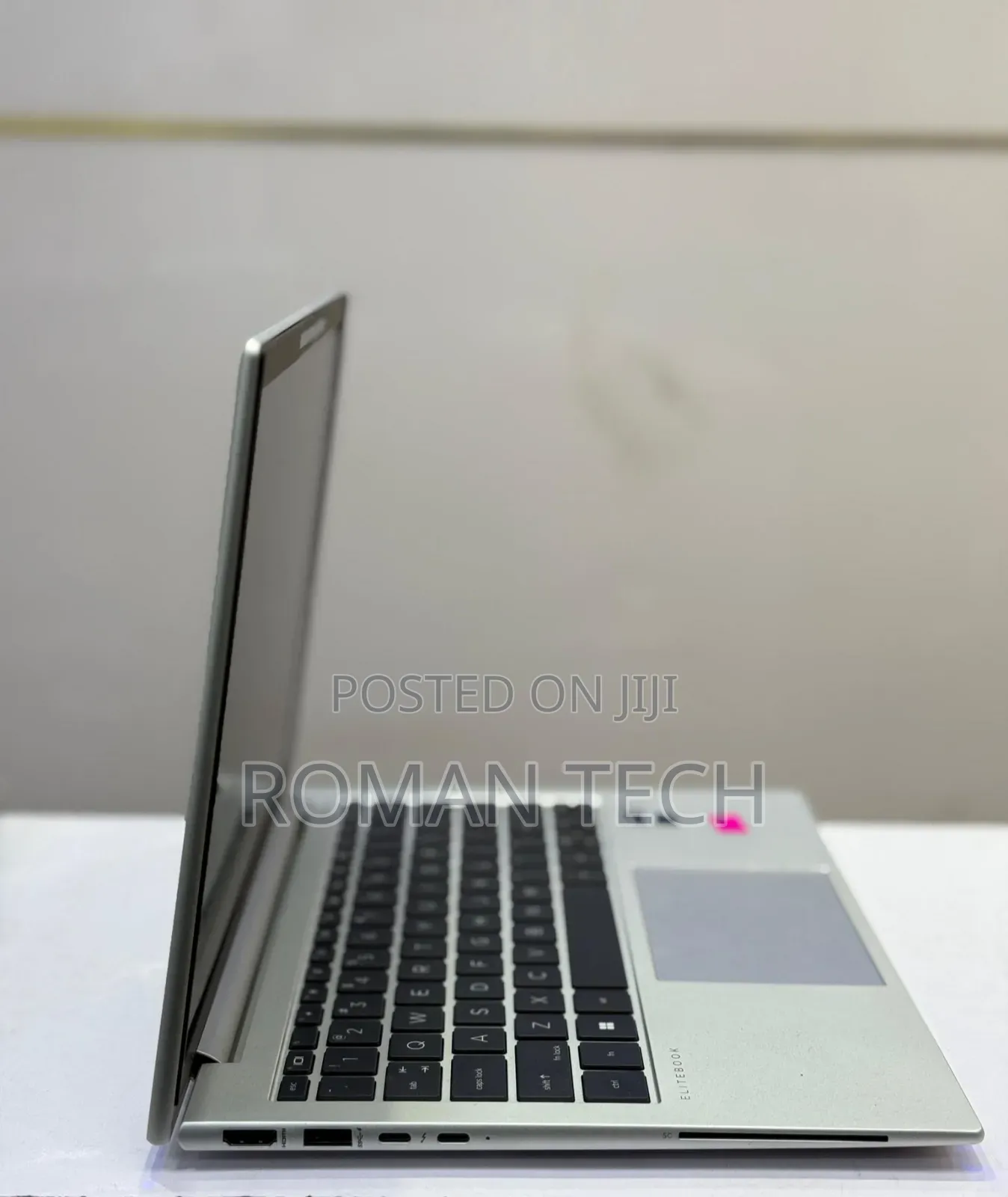 New Laptop HP EliteBook 830 G9 16GB Intel Core i7 SSD 256GB