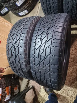 265/65r17 Good Condition Bridgestone for Land Cruiser.