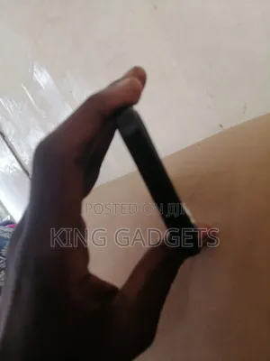 Apple iPhone XS 64 GB Black