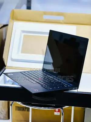 New Laptop Lenovo ThinkPad X1 Carbon Gen11 16GB Intel Core i7 SSD 512GB