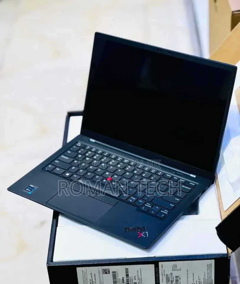 New Laptop Lenovo ThinkPad X1 Carbon Gen11 16GB Intel Core i7 SSD 512GB