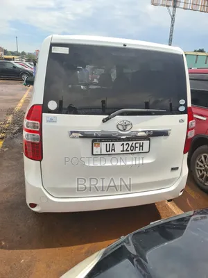 Toyota Noah 2012 White