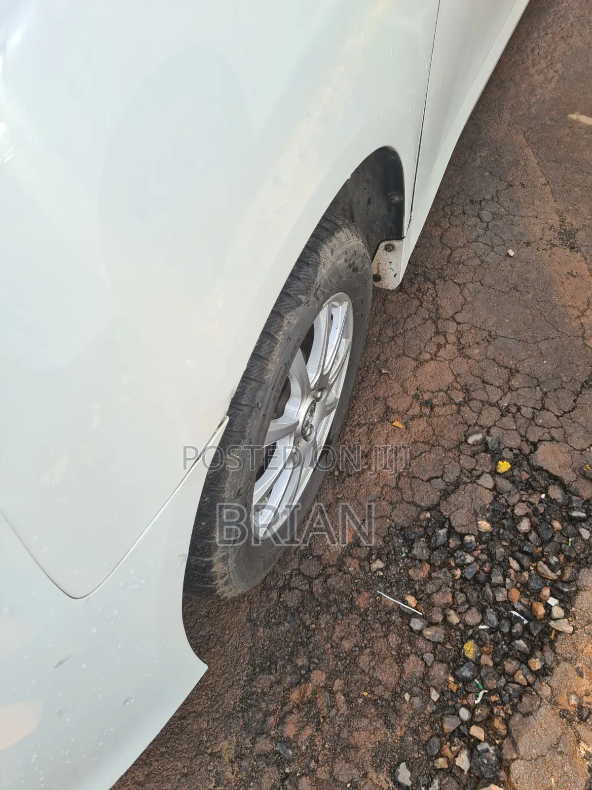 Toyota Noah 2012 White