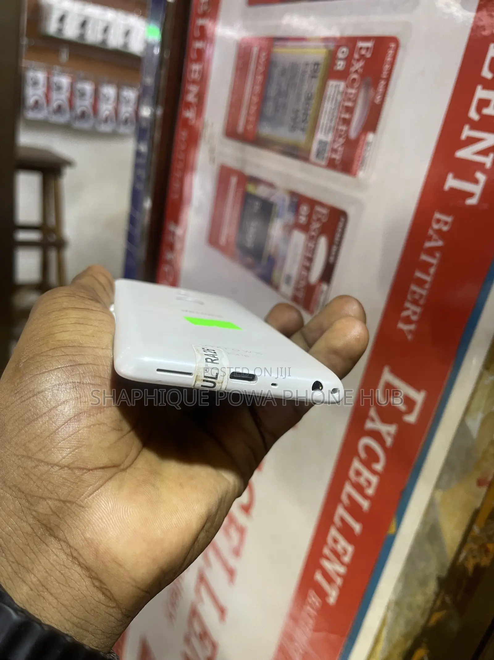 Fujitsu Arrows Be4 32 GB White