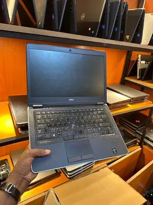 New Laptop Dell Latitude 7440 4GB Intel Core i5 HDD 250GB