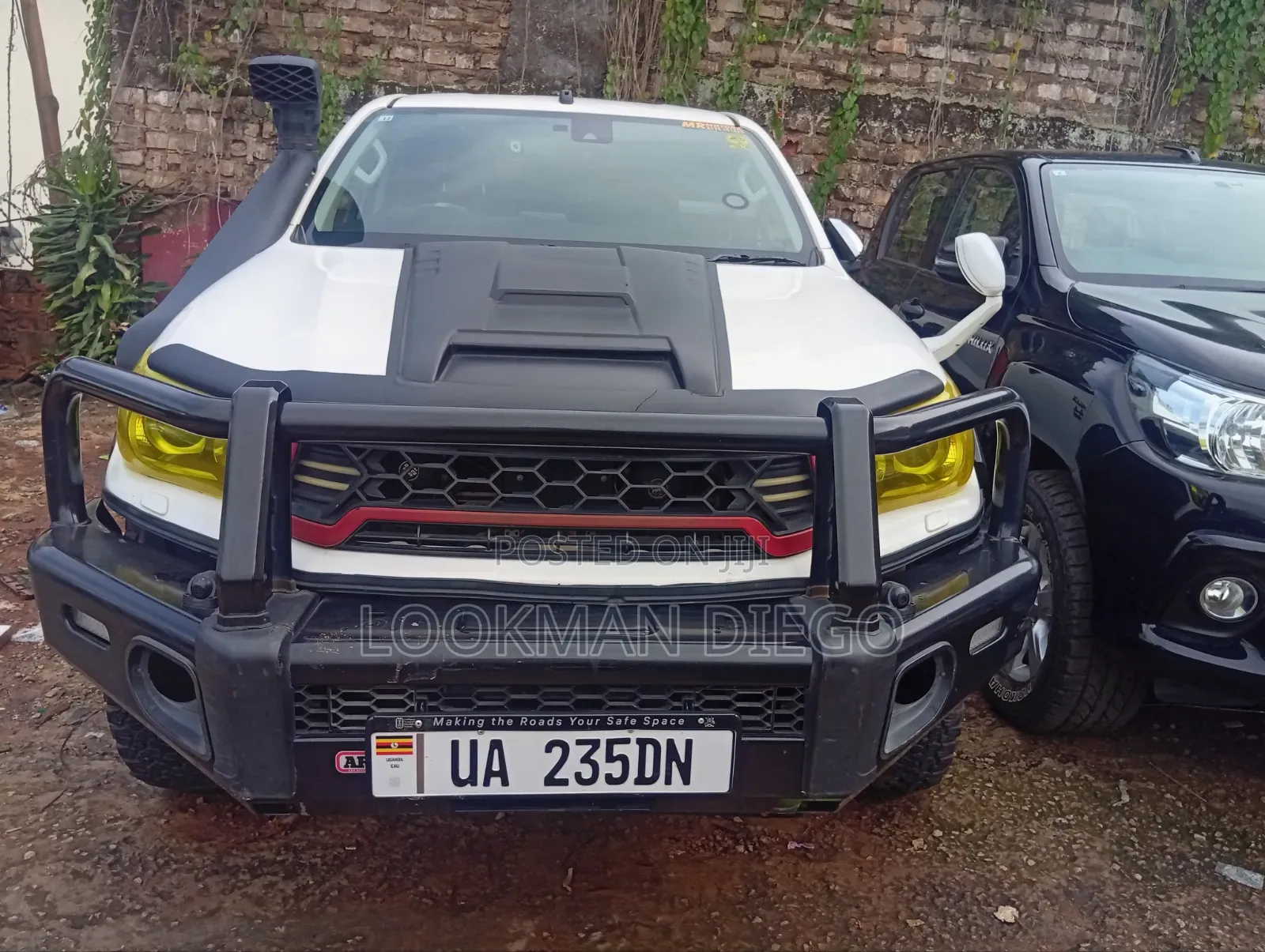 Toyota Hilux 2018 White