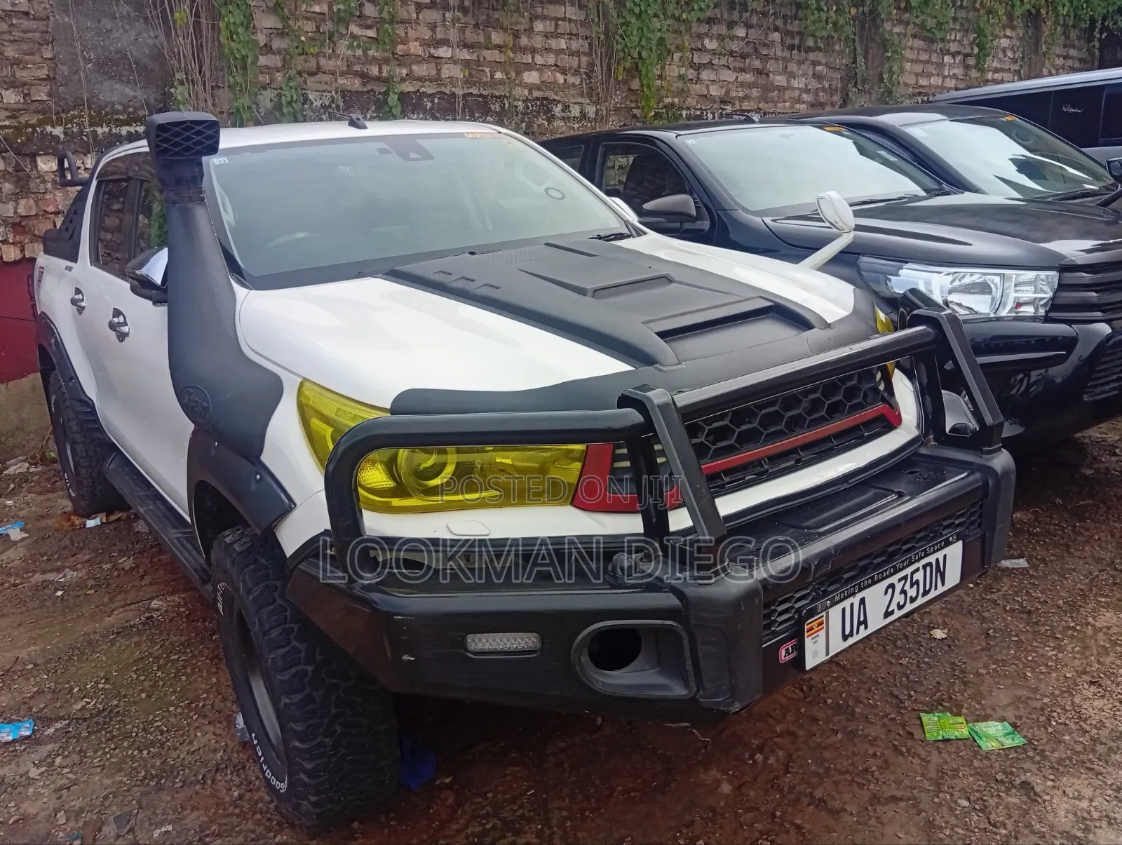Toyota Hilux 2018 White