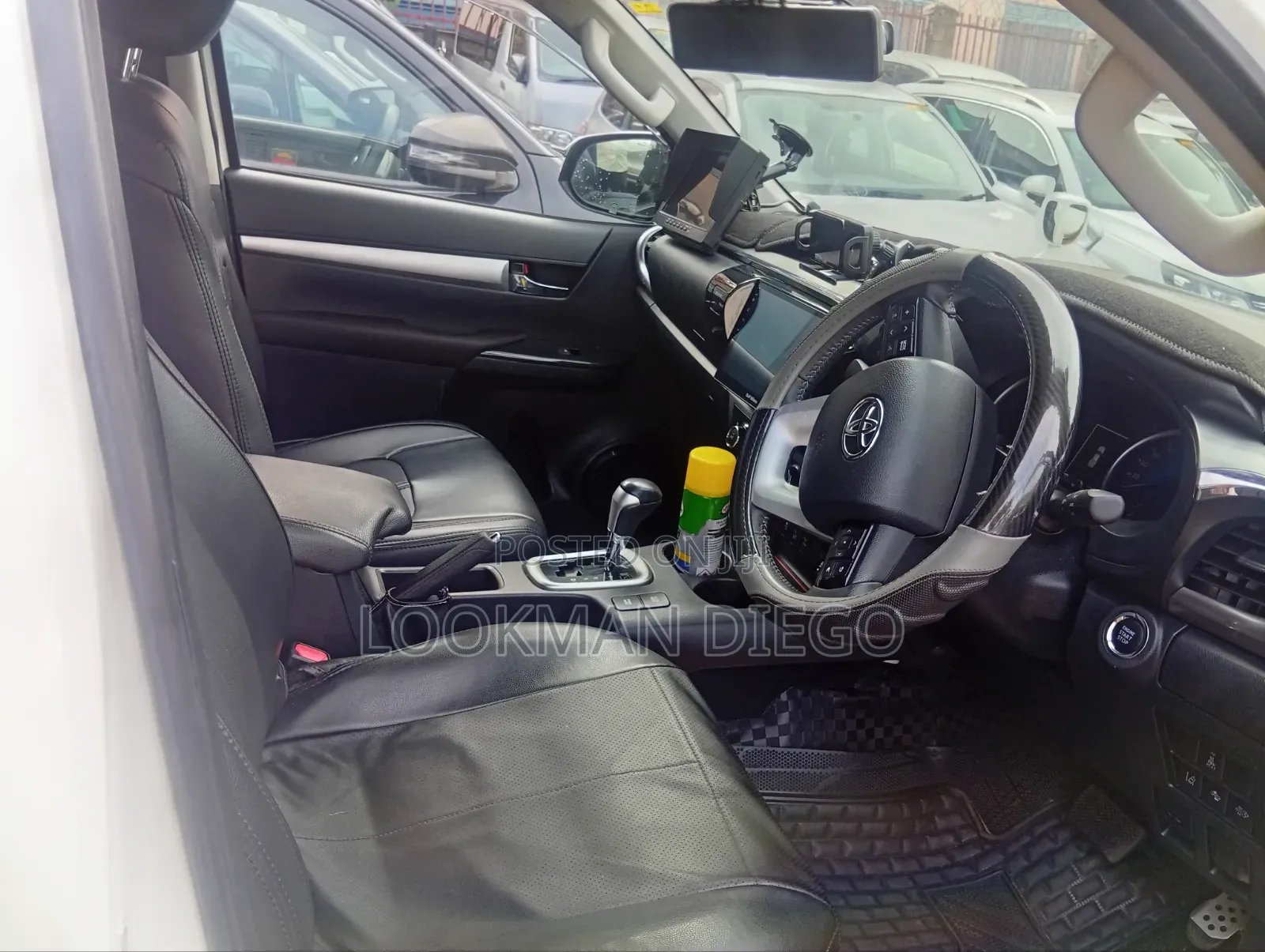 Toyota Hilux 2018 White