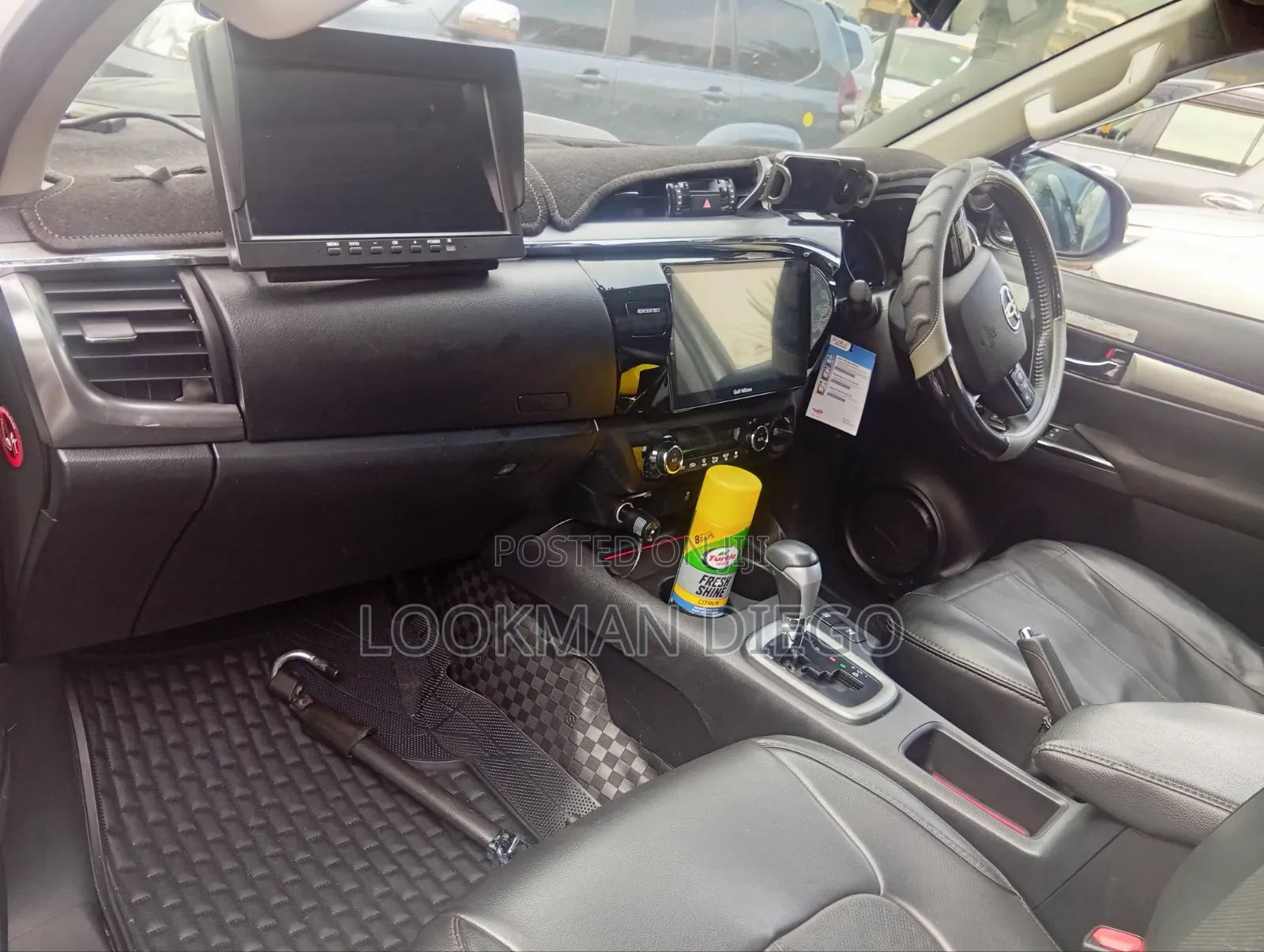 Toyota Hilux 2018 White