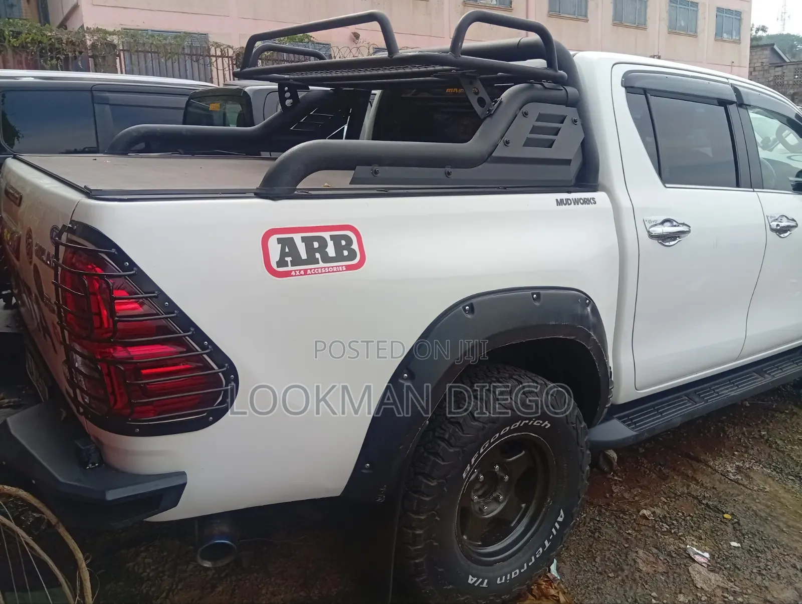 Toyota Hilux 2018 White