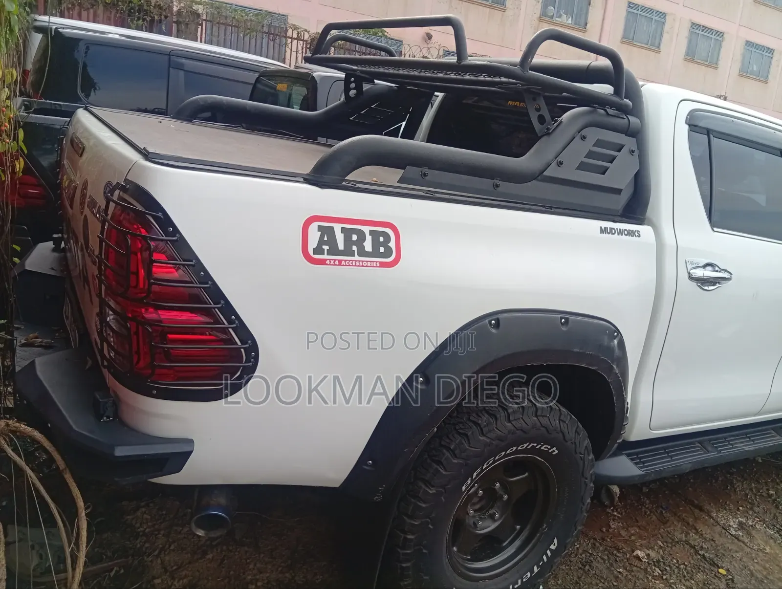 Toyota Hilux 2018 White