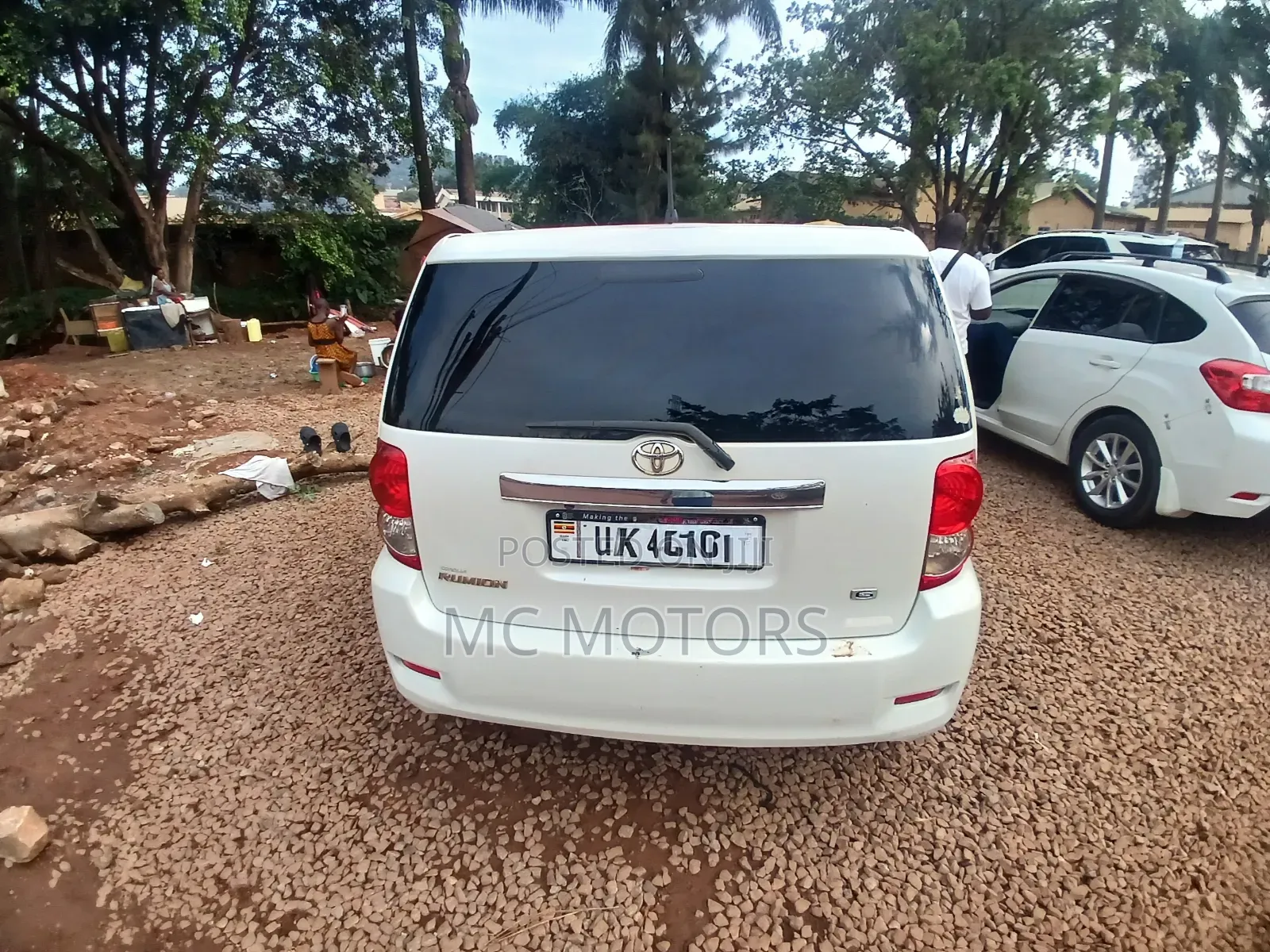 Toyota Corolla Rumion Hatchback 1.5 FWD 2010 White