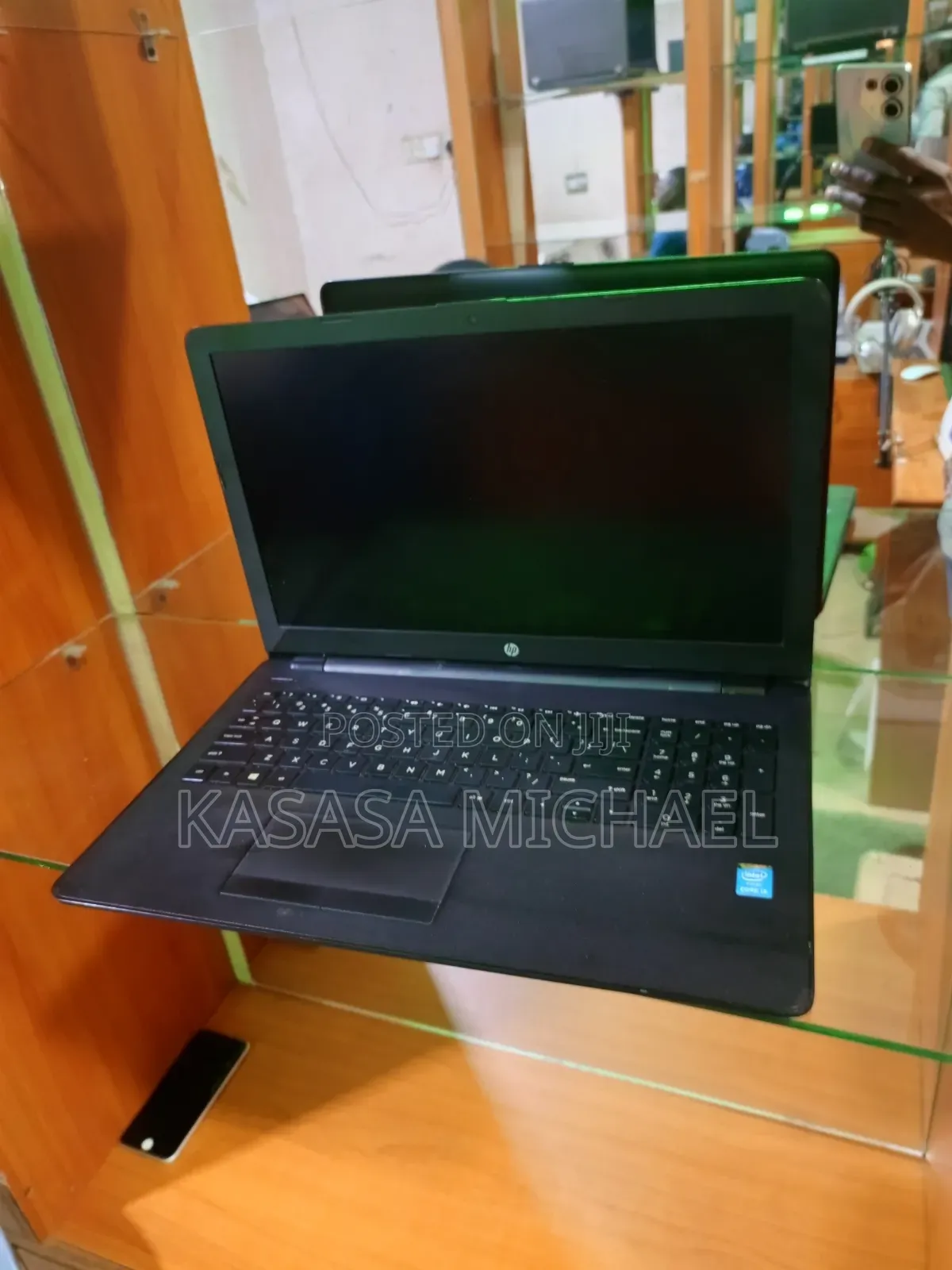 Laptop HP 14-dq1088wm 8GB Intel Core i3 HDD 500GB