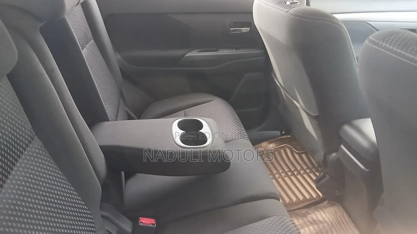 Mitsubishi Outlander 2017 Black