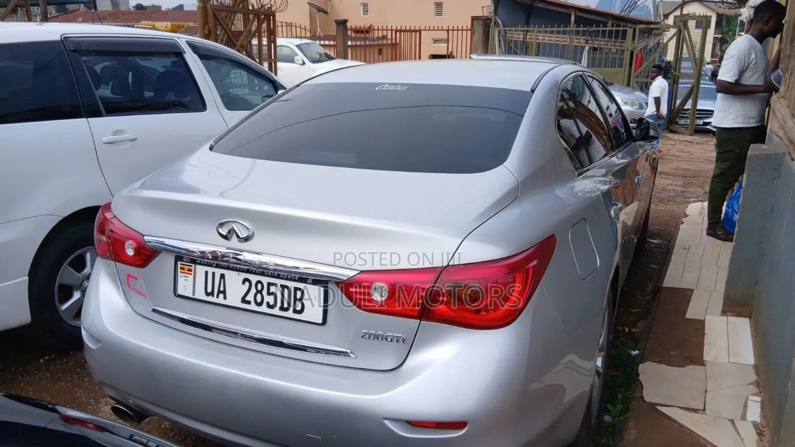 Nissan Skyline 2016 Silver