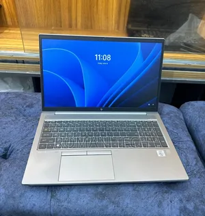 New Laptop HP ZBook Firefly 15 G7 16GB Intel Core i7 SSD 512GB