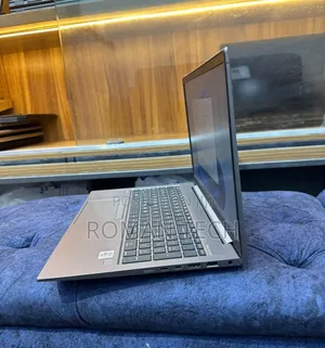 New Laptop HP ZBook Firefly 15 G7 16GB Intel Core i7 SSD 512GB
