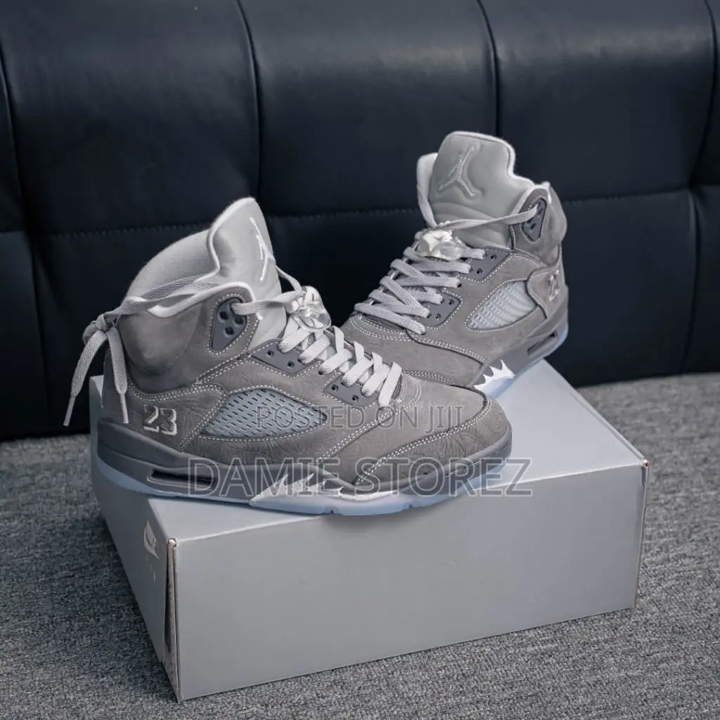 Jordan 5 Sneakers