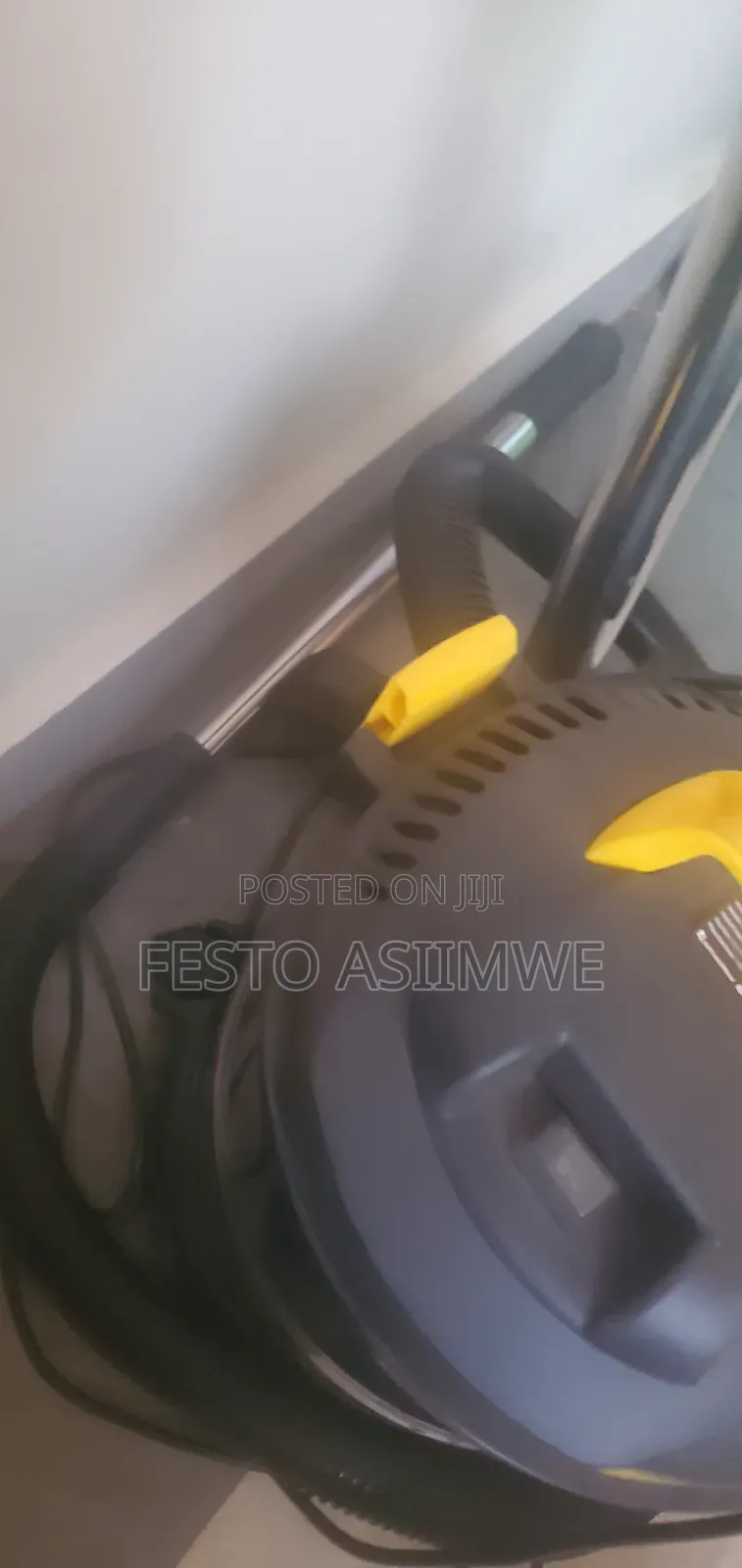 Vacuum Cleaner
