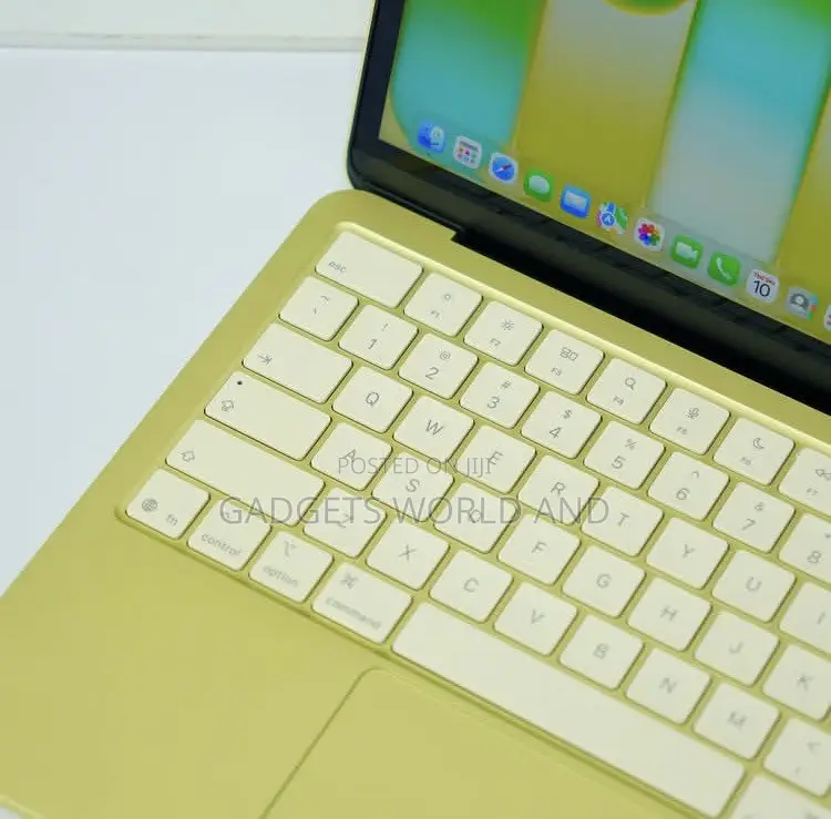 Laptop Apple MacBook Neo 2026 8GB SSD 256GB