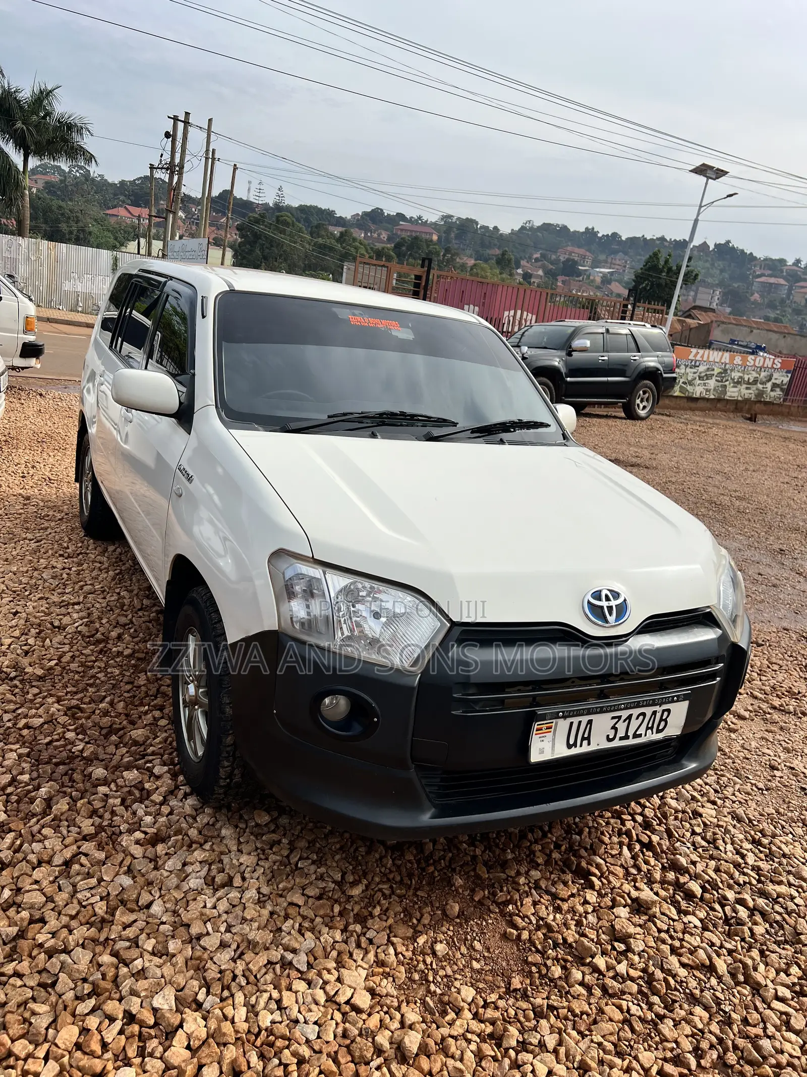 Toyota Probox 1.5 DX 4WD 2021 White