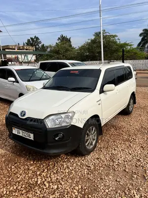 Toyota Probox 1.5 DX 4WD 2021 White