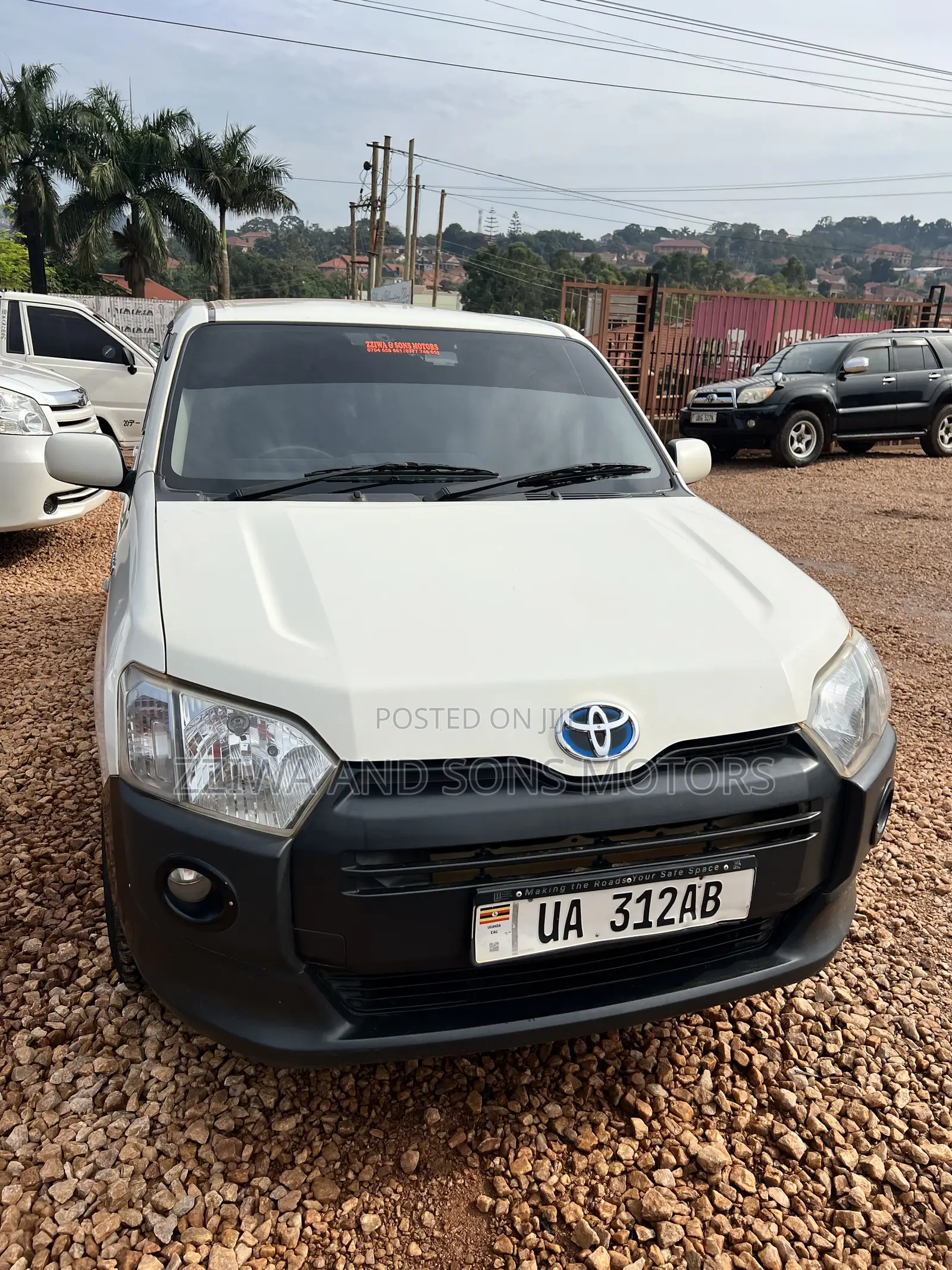 Toyota Probox 1.5 DX 4WD 2021 White