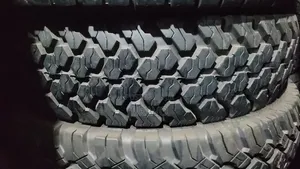 235/85r16 Savero Good Condition for Land Cruiser.