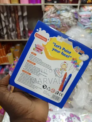 MeiduGaga Face Paint Set (Model MD800)