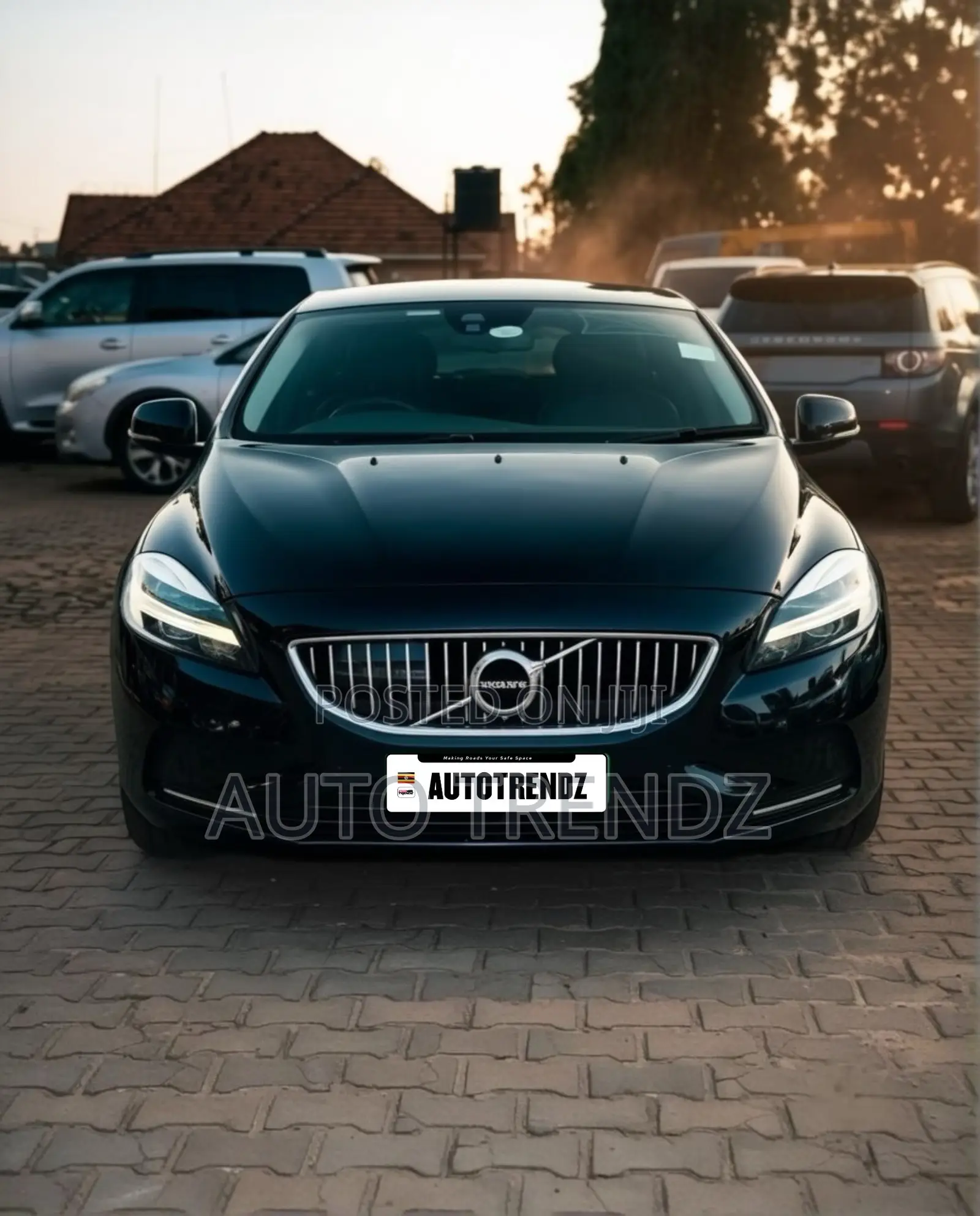 Volvo V40 2017 Black