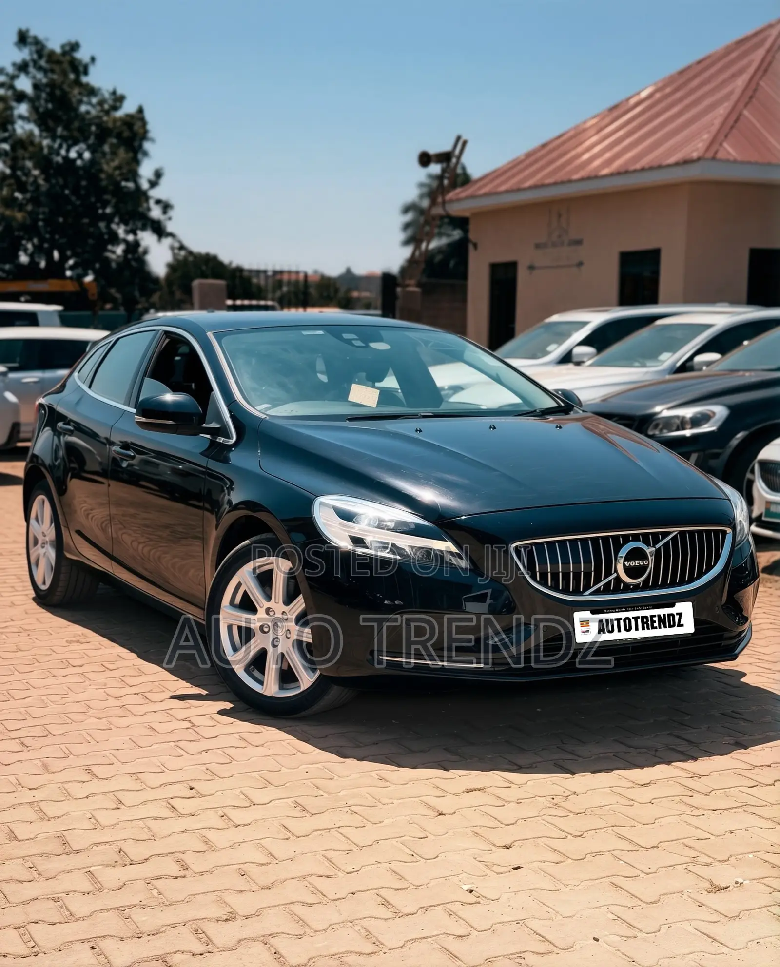 Volvo V40 2017 Black