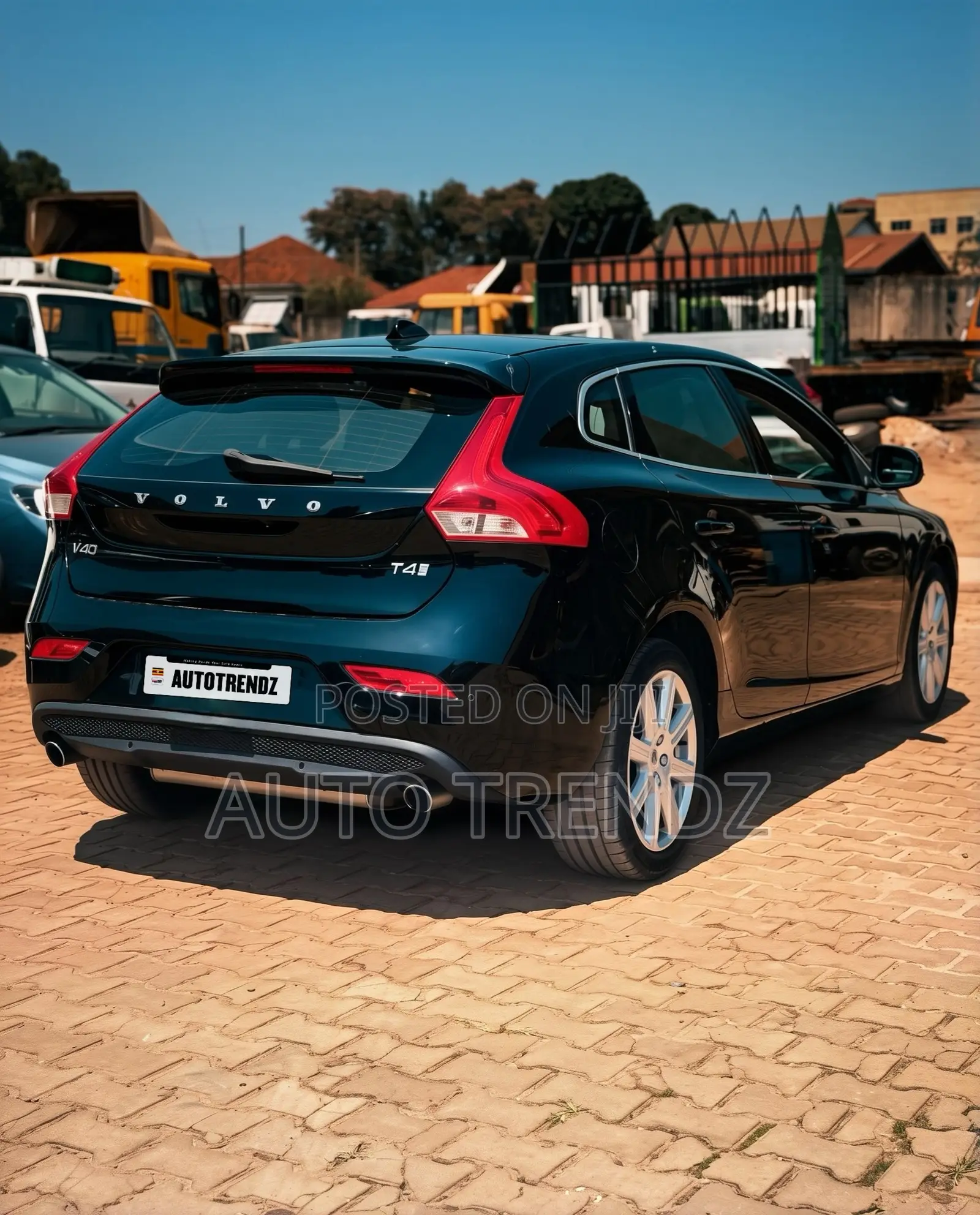 Volvo V40 2017 Black