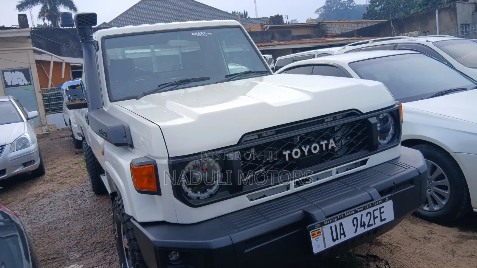 Toyota Land Cruiser 2015 White