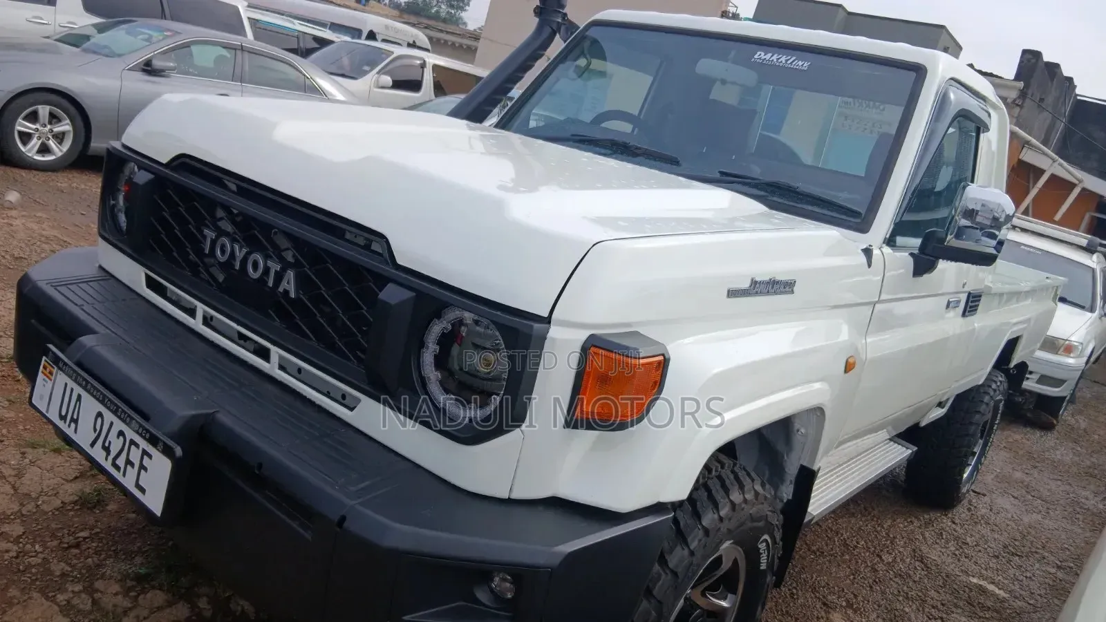 Toyota Land Cruiser 2015 White