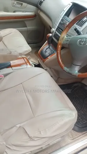 Toyota HiAce 2004 Silver