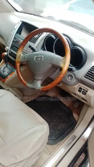 Toyota HiAce 2004 Silver