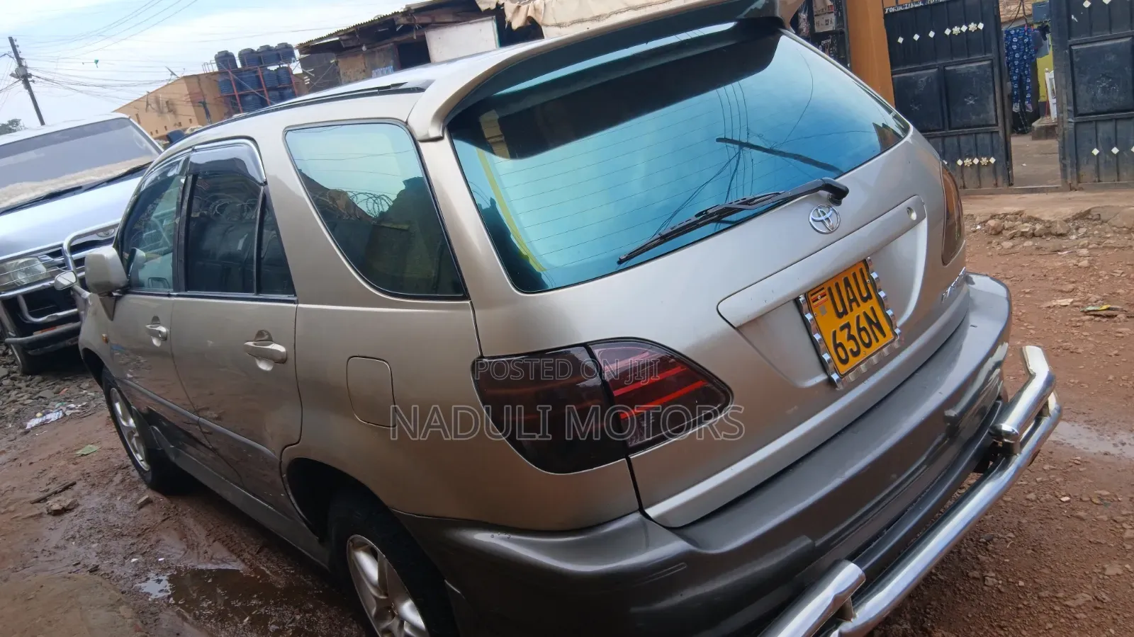Toyota Harrier 2002 Gold