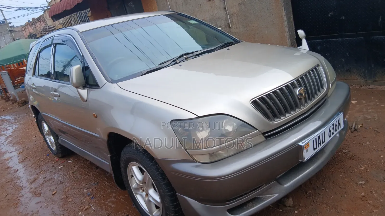 Toyota Harrier 2002 Gold