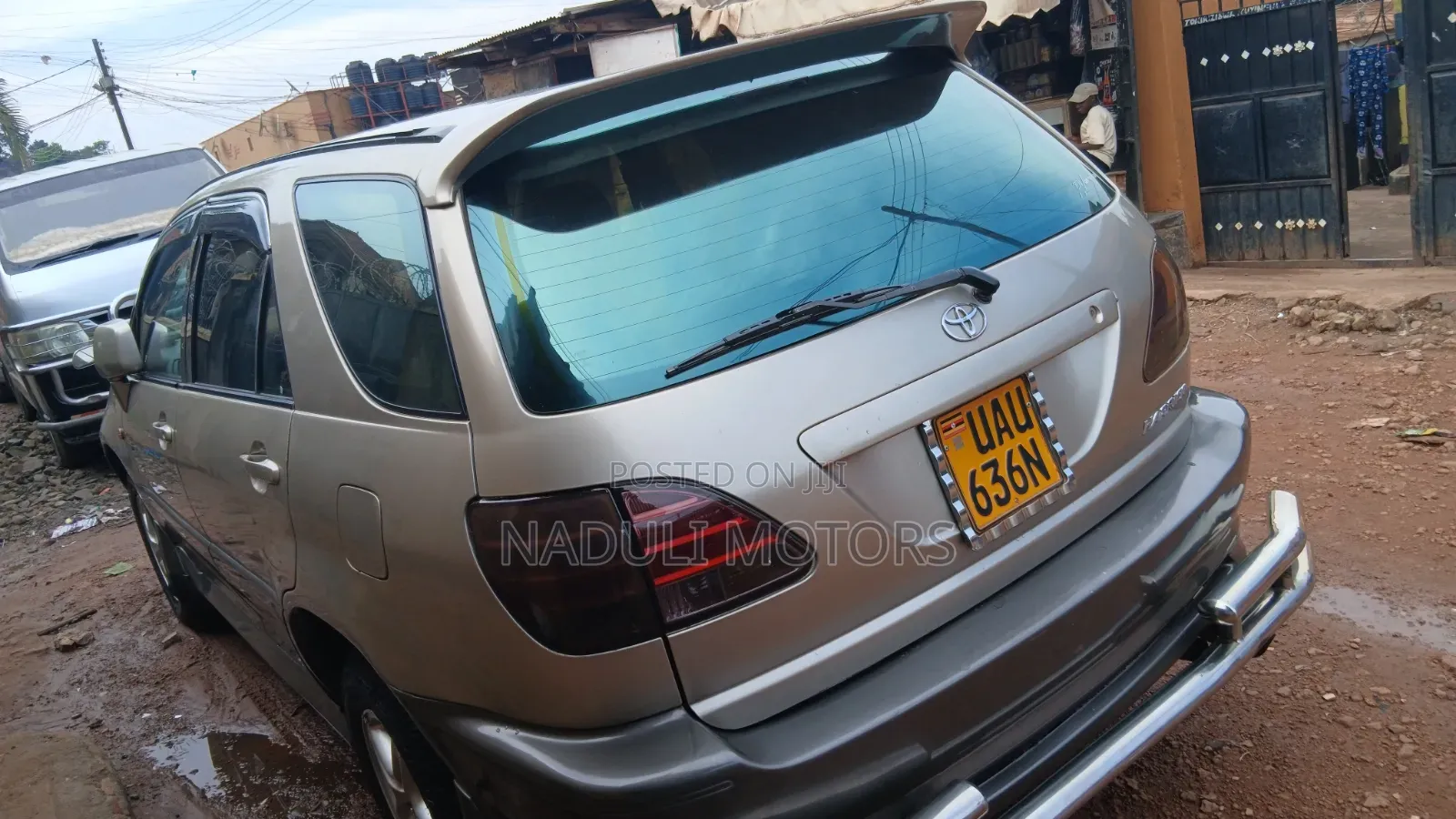 Toyota Harrier 2002 Gold