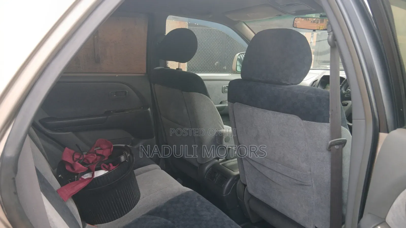 Toyota Harrier 2002 Gold