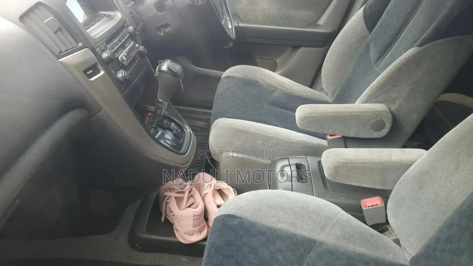 Toyota Harrier 2002 Gold