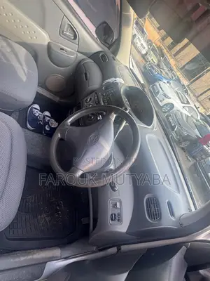 Toyota Fun Cargo 2001 Silver