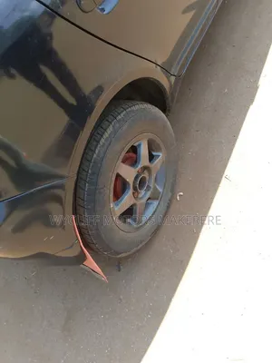Toyota HiAce 2003 Black