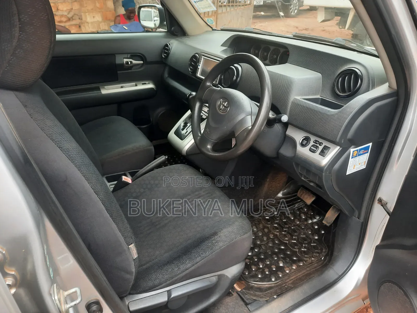 Toyota Corolla Rumion 2010 Silver