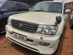 Toyota Land Cruiser 2006 White