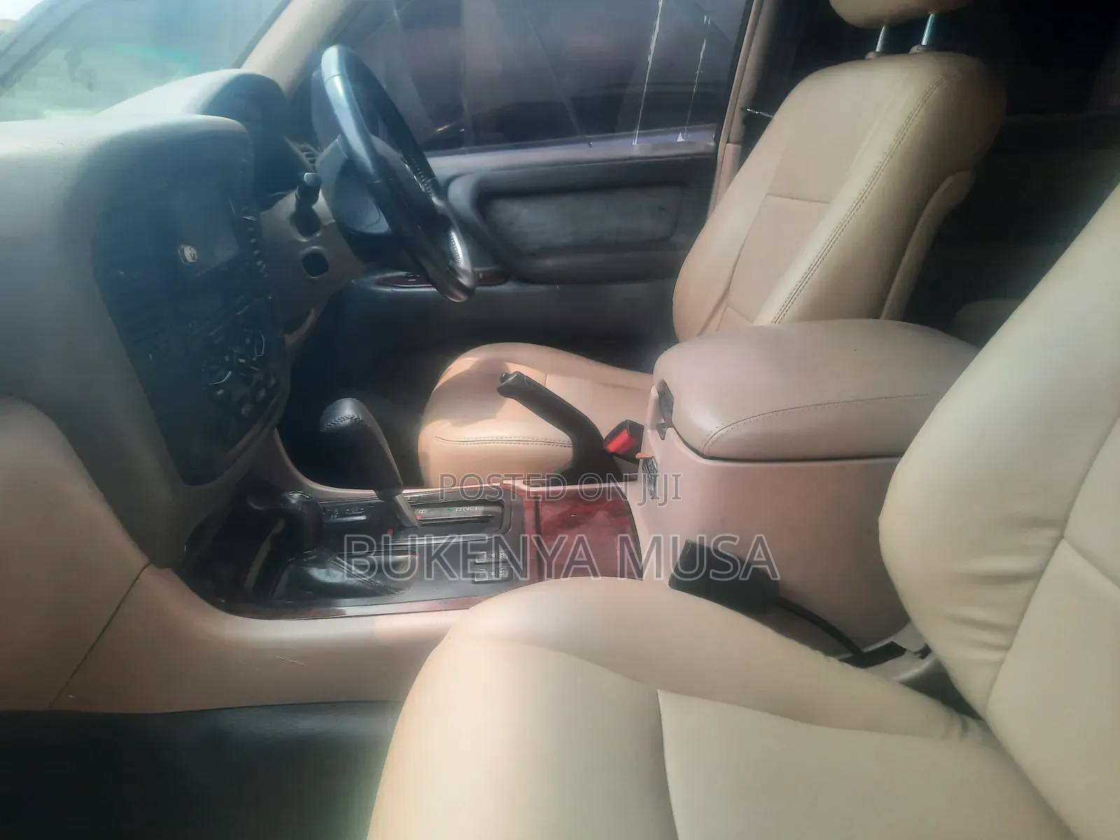 Toyota Land Cruiser 2006 White