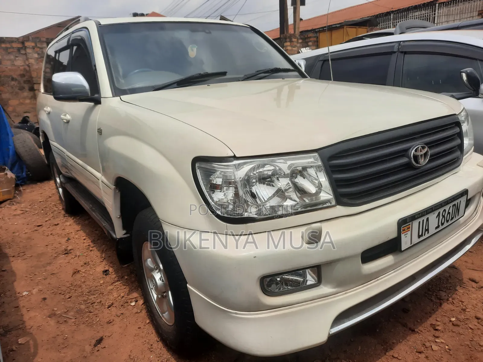 Toyota Land Cruiser 2006 White